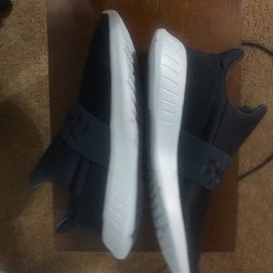 Reebok sz 11 slip on tennis shoes